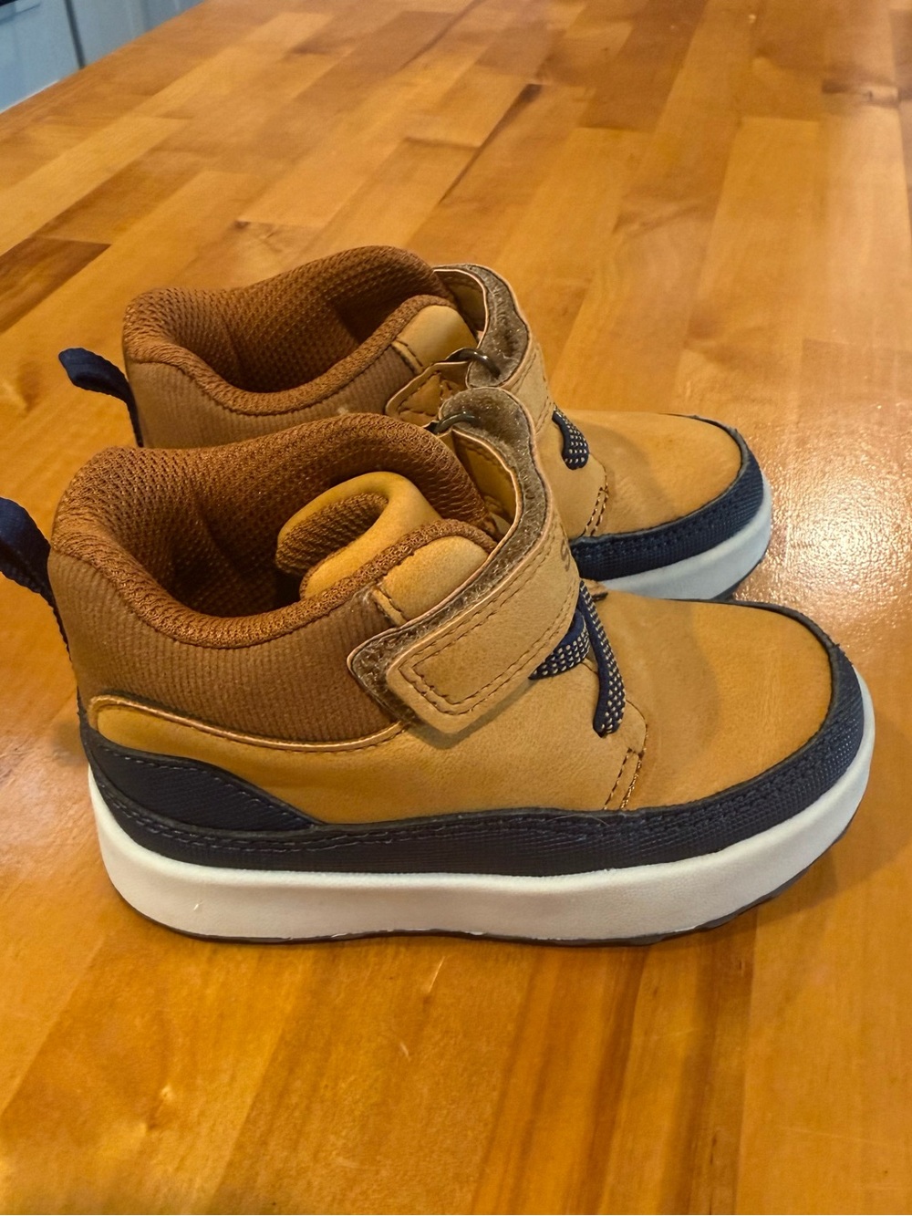 Tan and Navy Strap Stride rite Sneakers Toddler